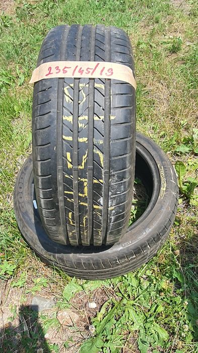 Anvelope vara 235/45/19