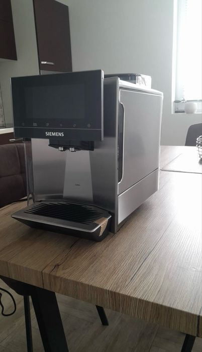 Vând piese de Siemens EQ900 și EQ700