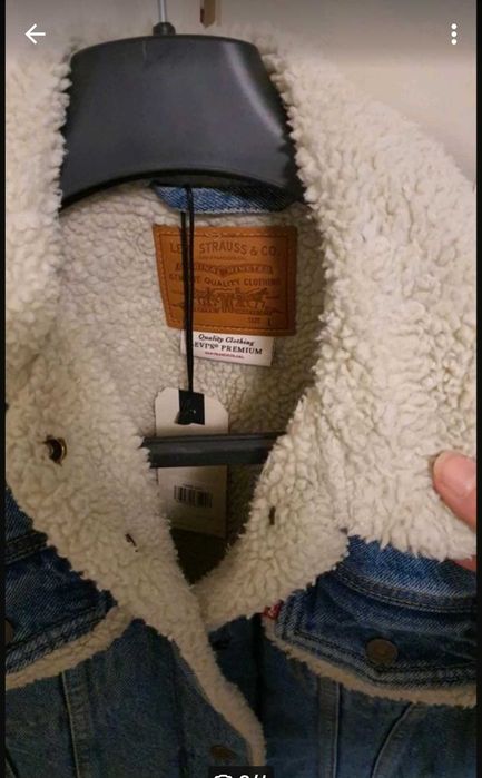 Яке Levis Premium размер L