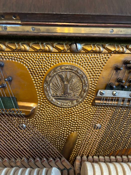 Класическо немско пиано