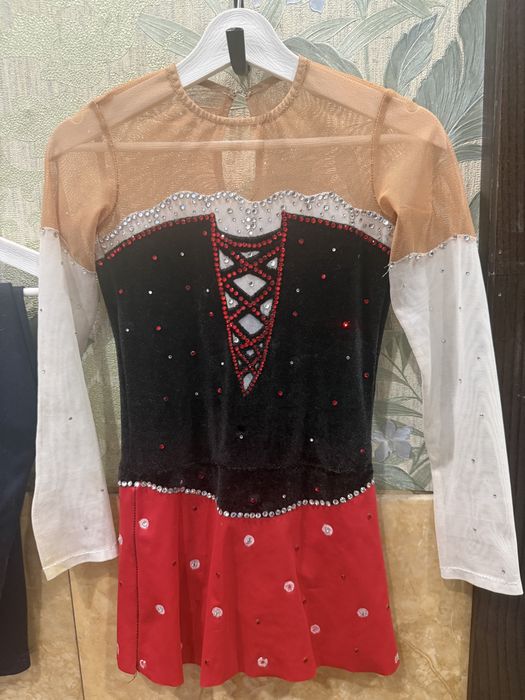 Купальник гимнастический
