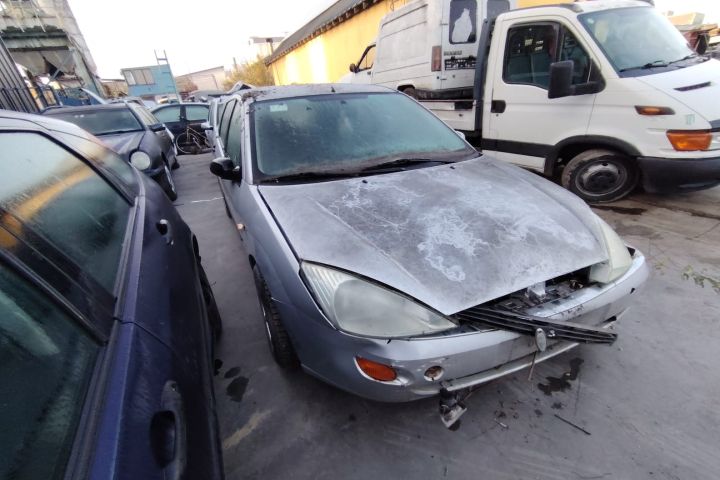 Usa / Portiera fata dreapta Ford Focus 1998 1.6 MT (101 hp)