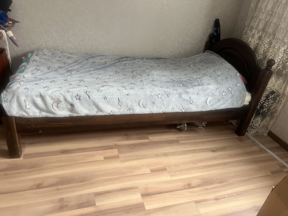 Продам 35000с матрасом