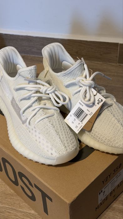 Yeezy boost 350 white