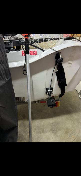 Кеп -лолям ,въже ,еластично за акостиране на лодка