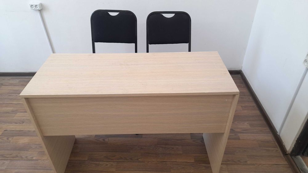 Srochniy O'quv markazi va salon uchun mebellar arzonga sotiladi