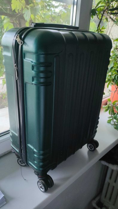 Troller vanzare - 55 cm inaltime x 27 latime x 20 adancime