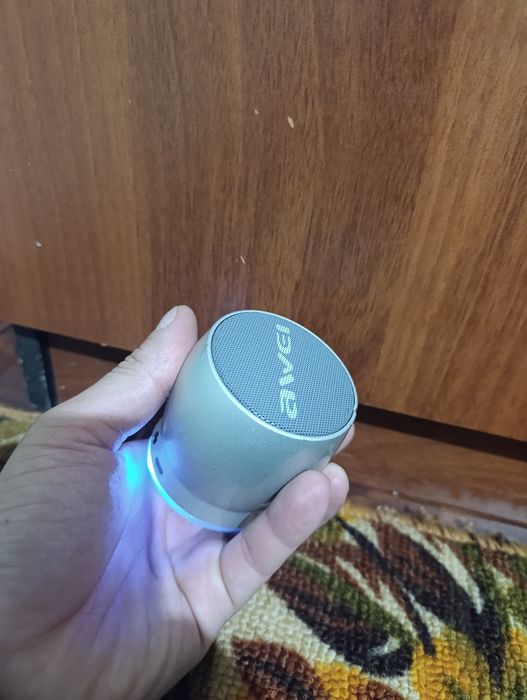 Awei -500 mini  kalonka sotiladi