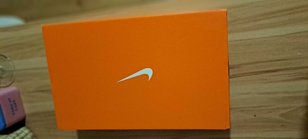 Маратонки Nike, нови, #38.5 номер