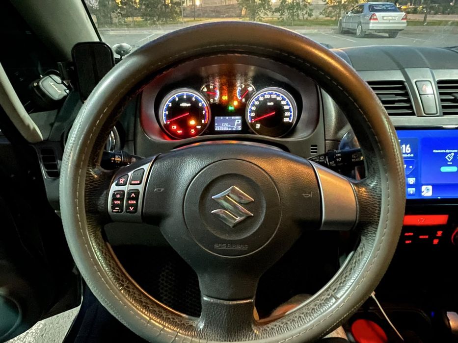 Продам сузуки sx4