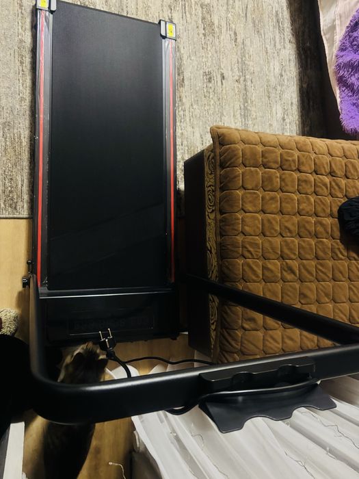 Беговая дорожка,Срочно