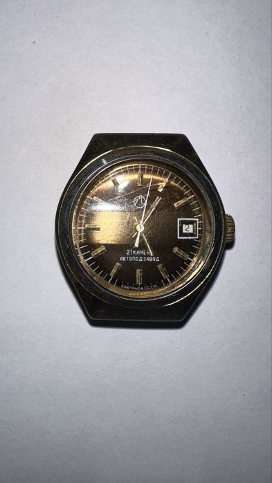 Наручные женские часы