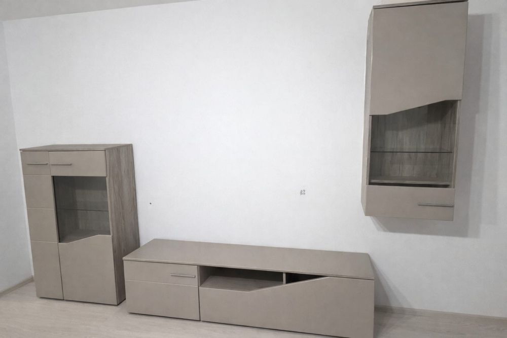 Vand mobila living