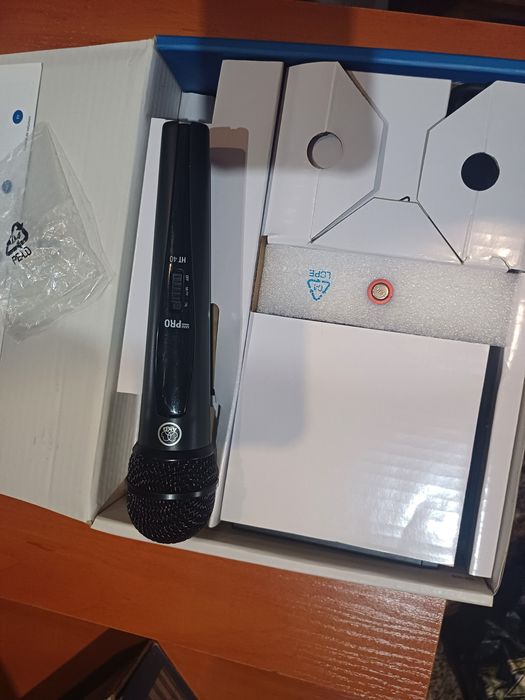 Радио микрофон AKG WMS40 mini