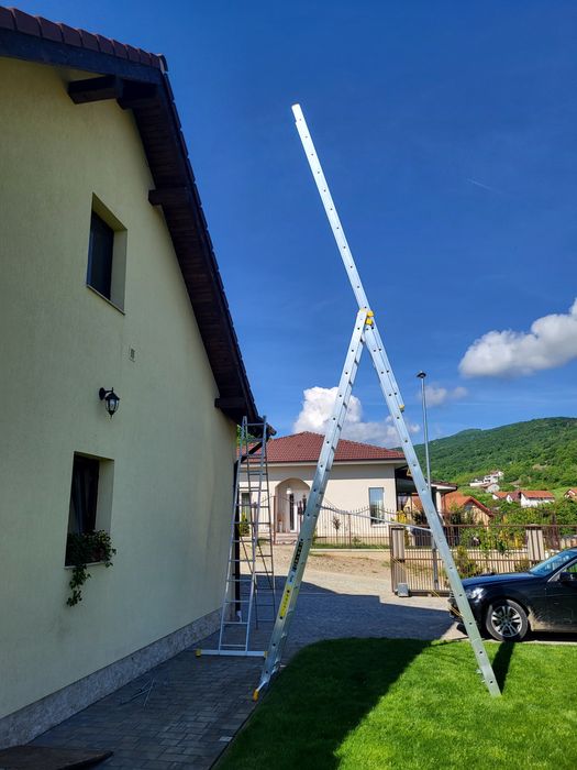 Închiriez scară 3x15 trepte 12 m lungime