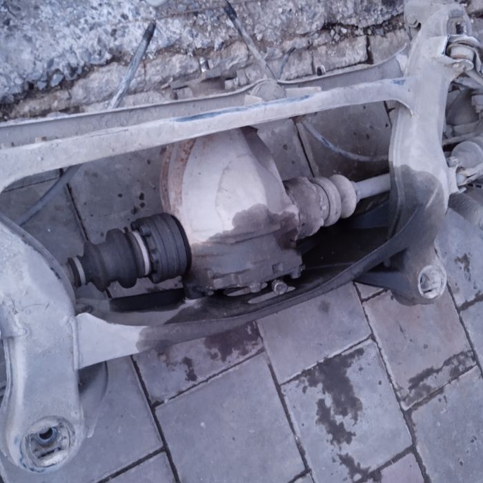 Запчасти Мерседес 124