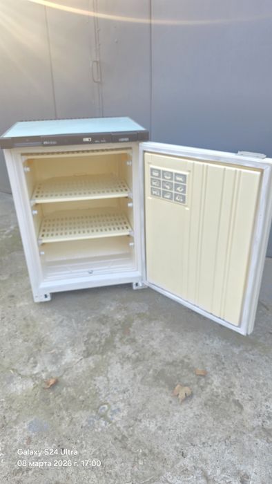 Продаётся морозильник