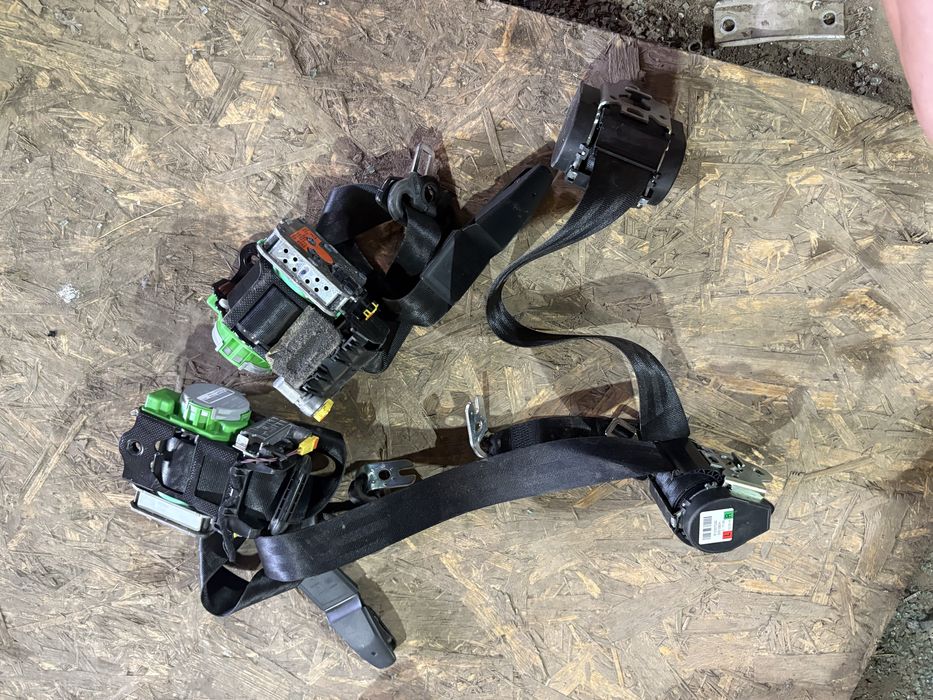 Audi a4 b8 Задни Предпазни Колани