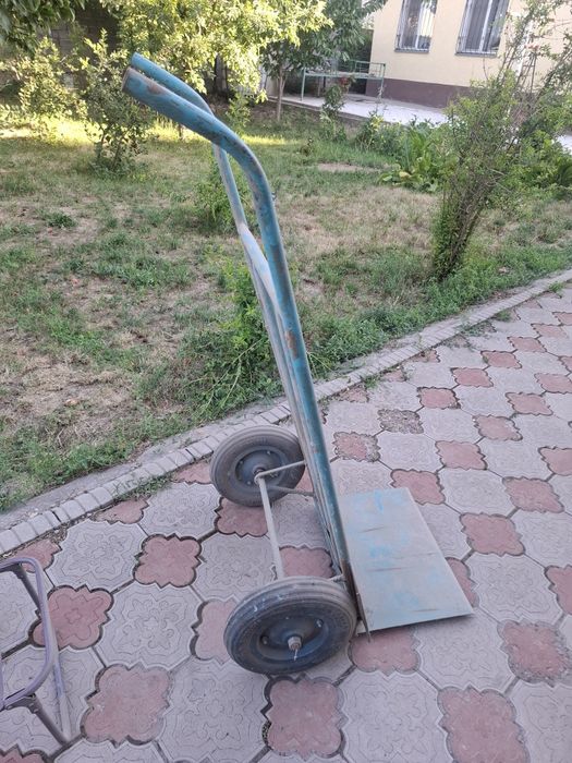 Тачка продается,баллоны состояние хорошее