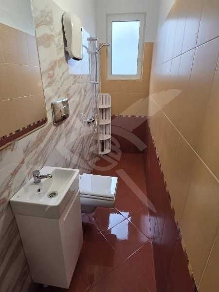 Дава се под наем Тристаен апартамент в Пловдив, Център - 85 кв.м за 648.21 € - Снимка #2