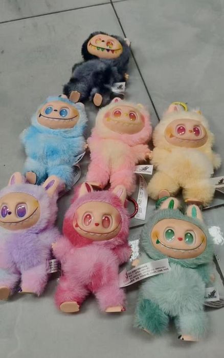 Лабубу игрушка брилок