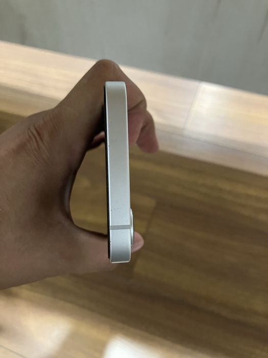 iPhone 16e 256 gb, sim + e-sim
