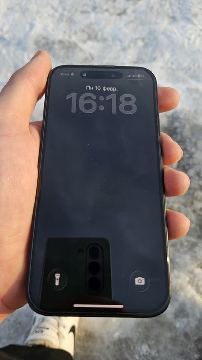 Продаётся айфон 16