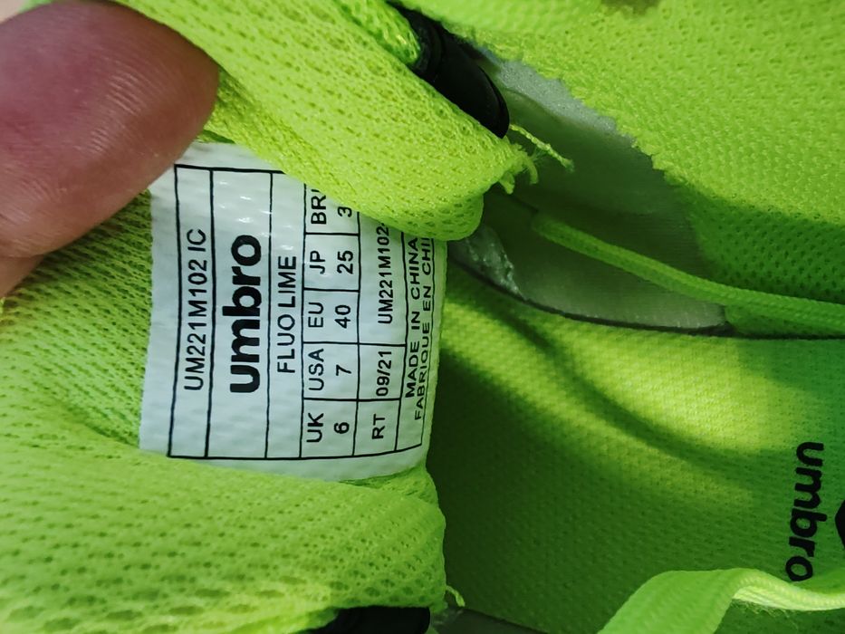Adidași Umbro sală