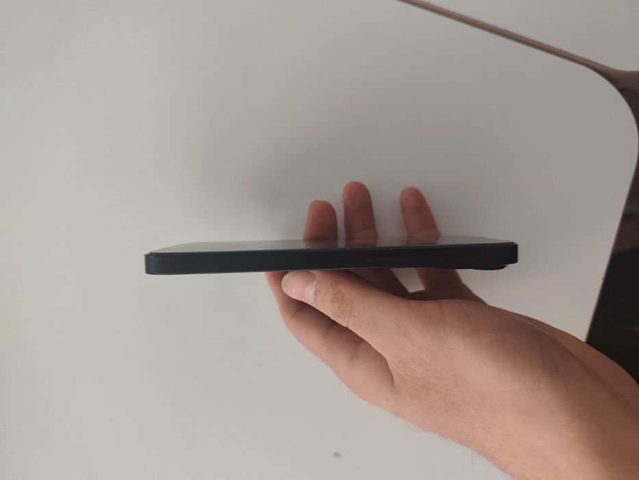 Продам айфон 13 в отличном состояний