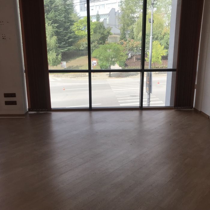 Дава се под наем Офис в Благоевград, Запад - 119 кв.м за 816 € - Снимка #4