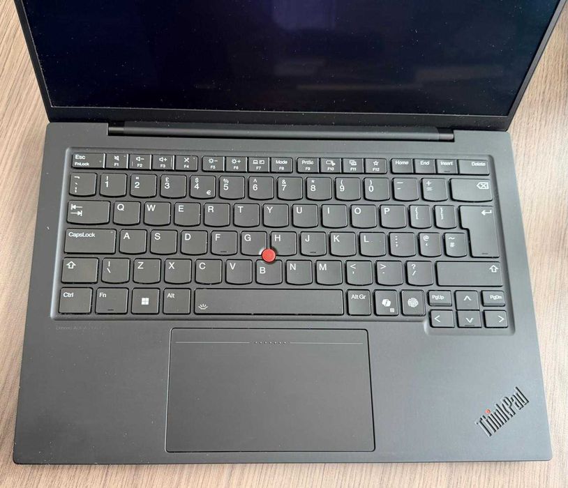 Lenovo ThinkPad X1 Carbon Gen13 Aura Ultra7 32GB 3.6TB OLED Gar2027