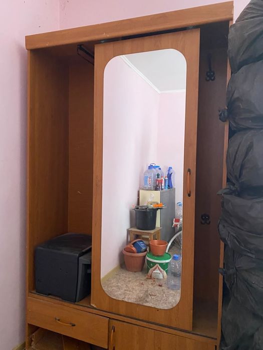 Отдам шкаф даром