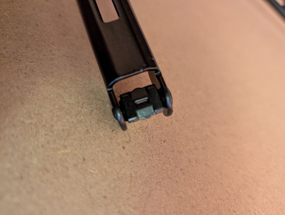 Brat stergator brațe stergatoare stanga/dreapta fata  Audi A4 B6/B7 
P