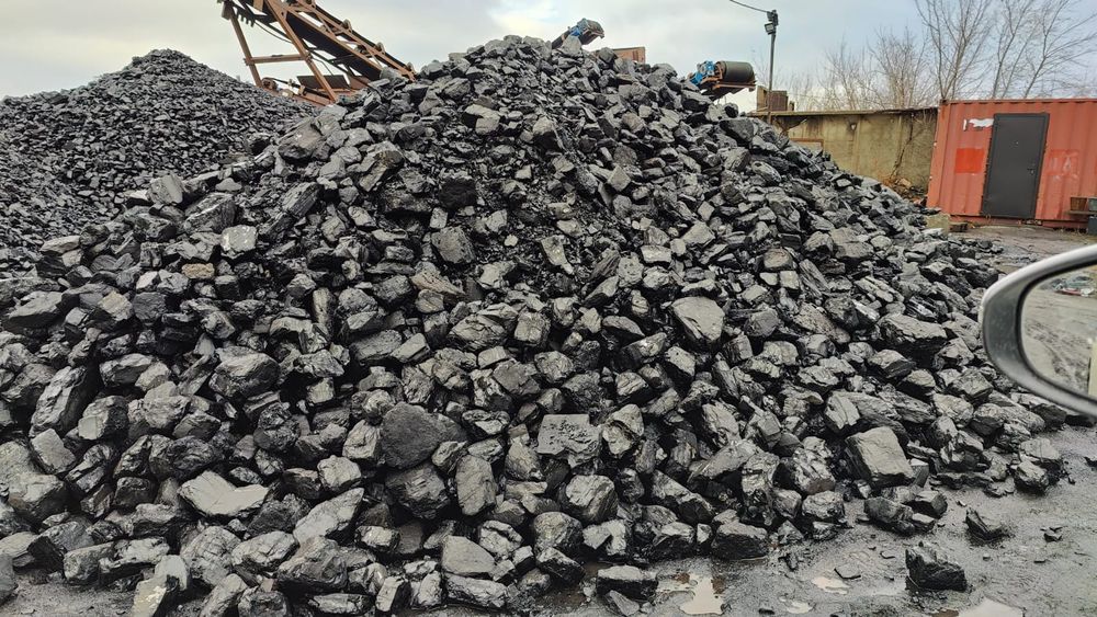 Уголь Каражыра . уголь с разреза