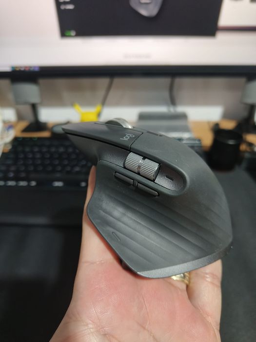 Mouse Logitech Mx Master 3s cu stick