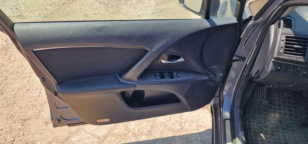 Toyota Avensis 2.0 D4D T27 на части Тойота Авенсис Т27 на части