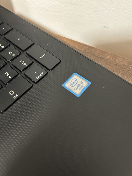HP Laptop  i3 / 4GB RAM