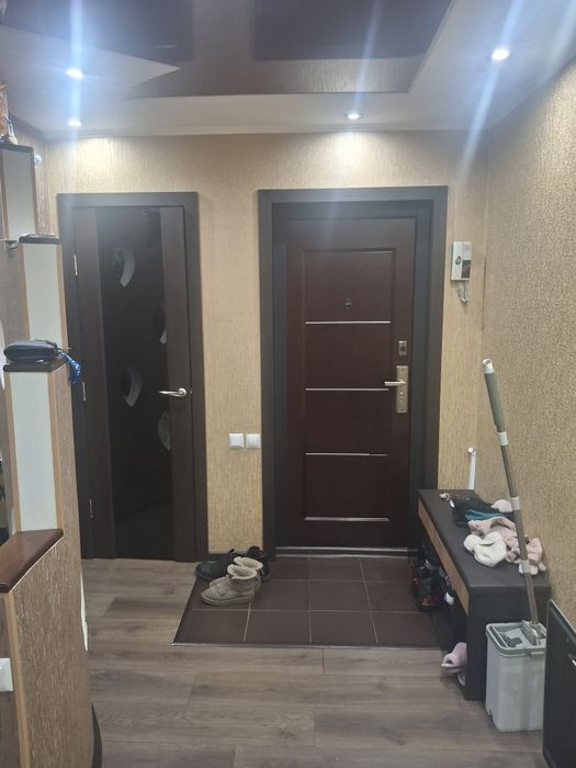 Квартира трехкомнатная