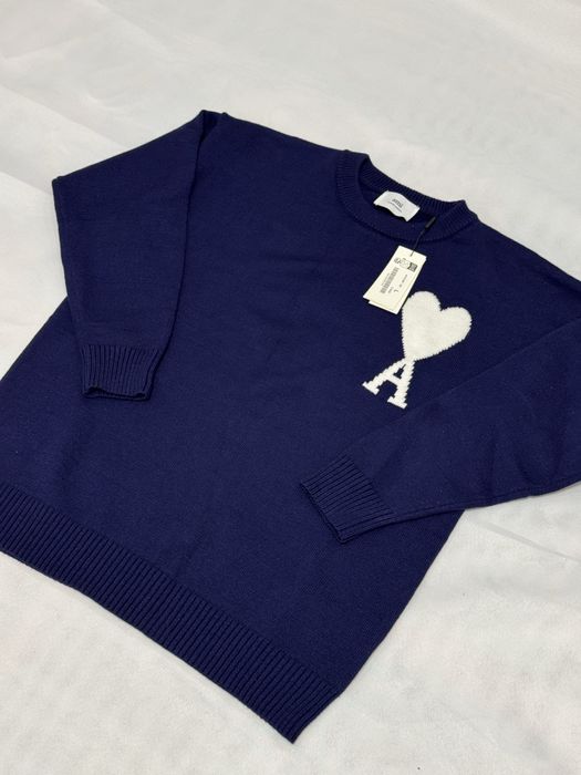 Продается свитер Ami + кеды