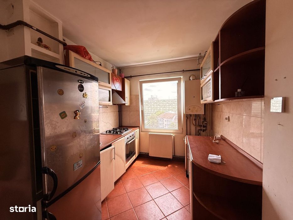 Ap. 3 camere , decomandat , centrala pe gaz - Judetean