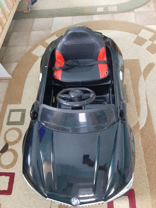 Электромобиль детский