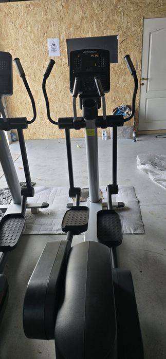 Bicicleta eliptica life fitness 95x integrity