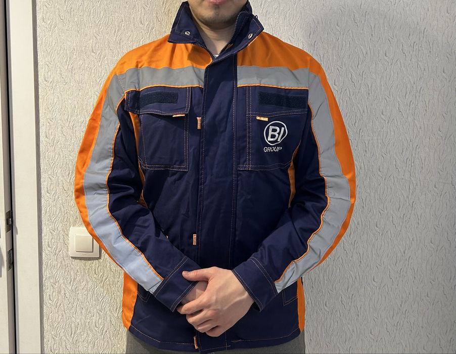 Продам куртку Bi Group