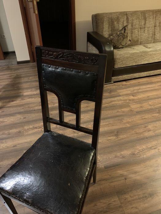 Антична маса от 19 ти век