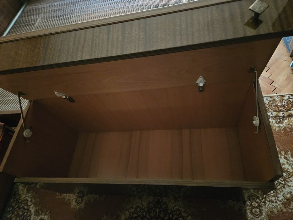 Ракла и Рамка от спалня от масивно дърво