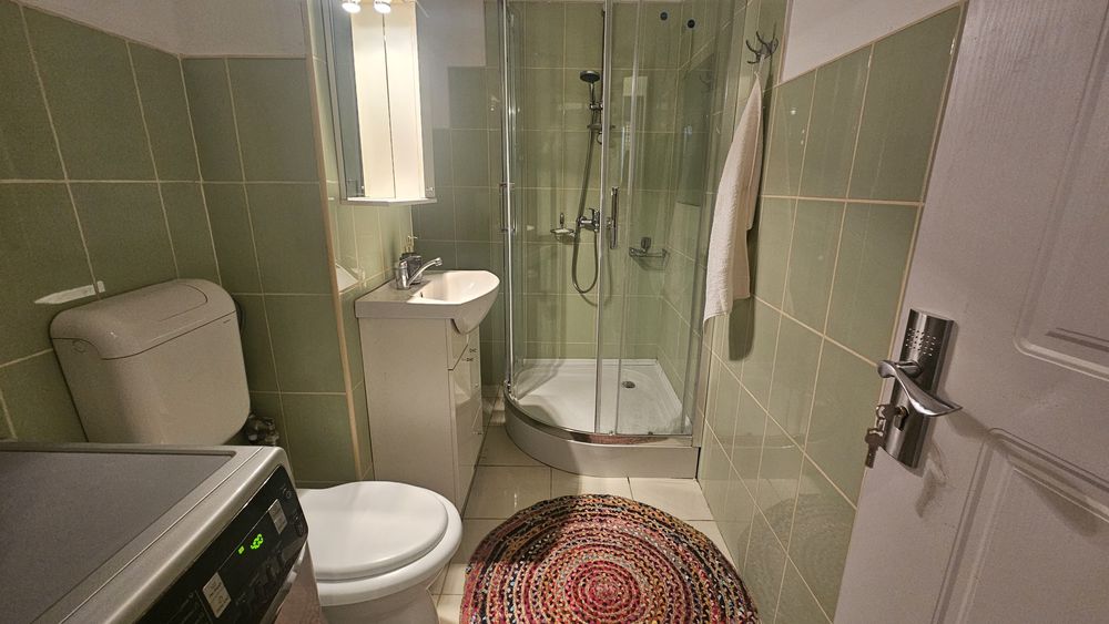De vânzare ap.3 camere Rogerius