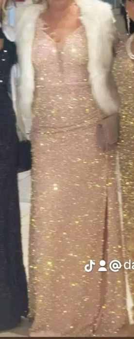 Официална рокля $