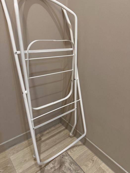 Подставка под ванночку