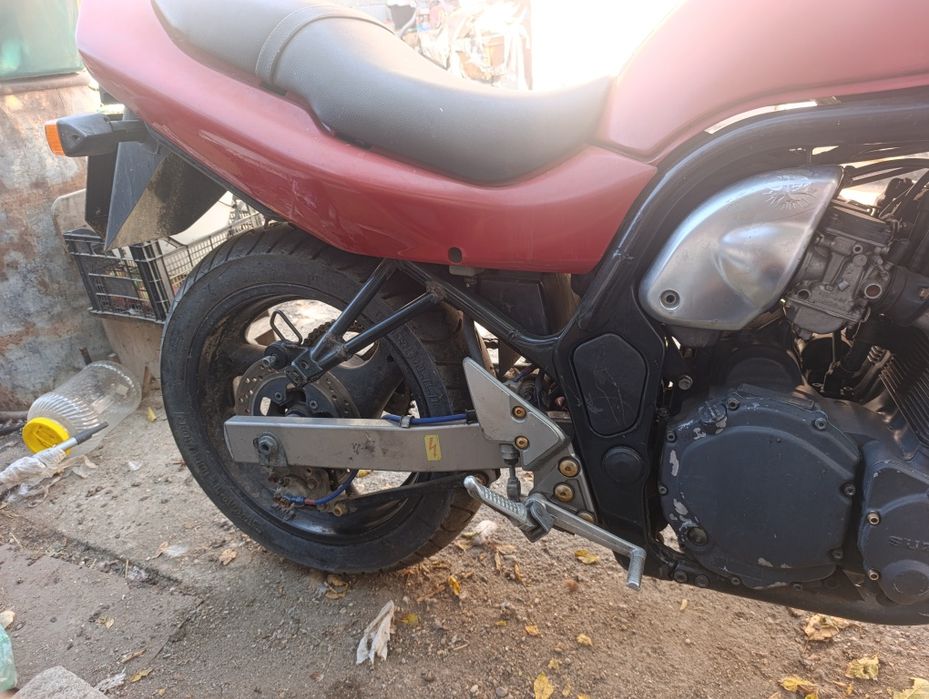 Vând motocicleta Suzuki bandit  acte în regula  merge limitat A2