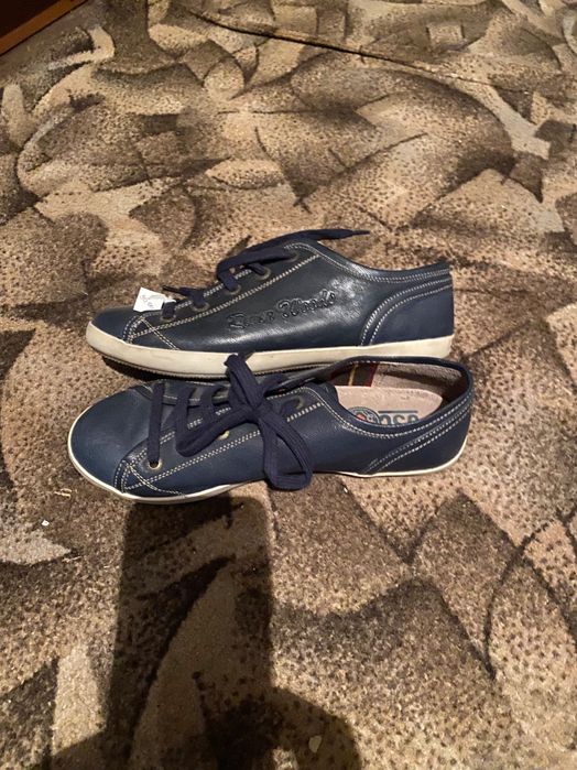 Кеды и кроссовки